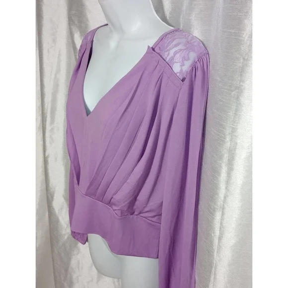 Sexy romantic VENUS Purple Top lavender Lace Floral BLOUSE - Picture 3 of 9